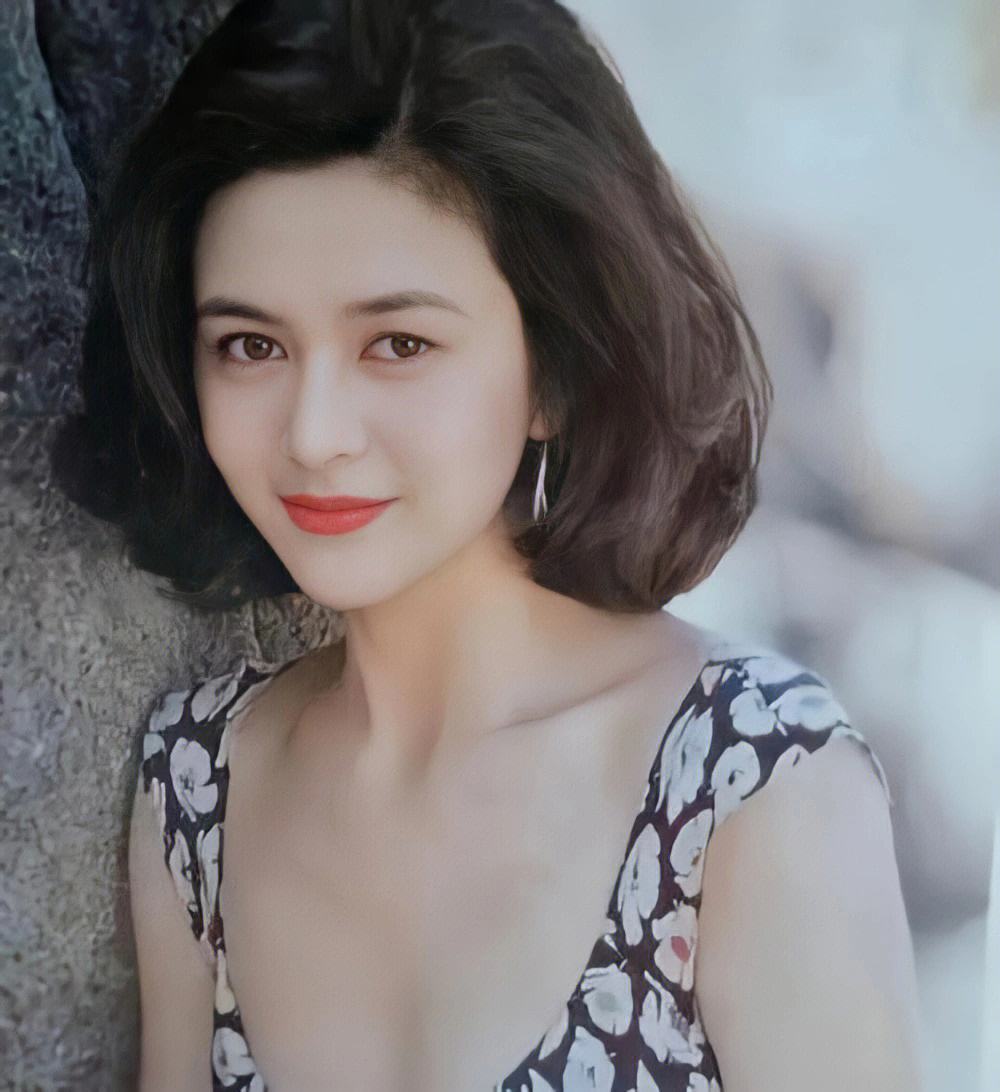 刘銮雄怎么玩关之琳的
