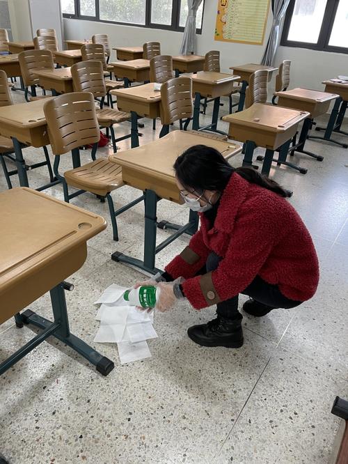 在孩子面前 家长要做好“现场直播” 在孩子面前 家长要做好“现场直播”