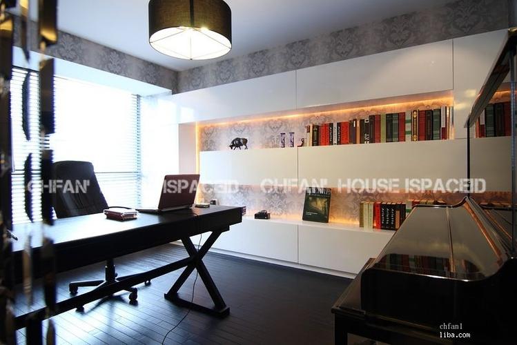 暑假一天300字作文三年级 暑假一天300字作文三年级