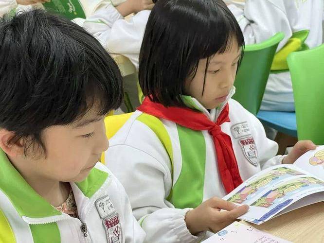 小书虫作文250字三年级 小书虫作文250字三年级