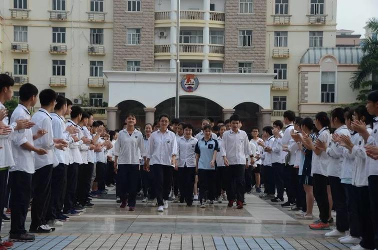 中考化学基本概念与原理复习:物质的分类和命名 中考化学基本概念与原理复习:物质的分类和命名