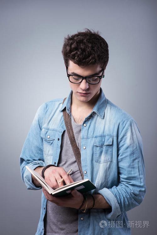 做法律的学习方法 学法律的途径 做法律的学习方法 学法律的途径