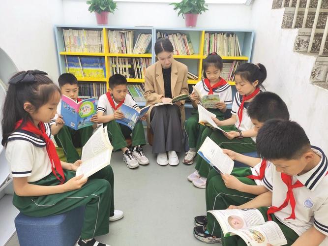 留学生达玛索留学生达瓦卓玛照片 留学生达玛索留学生达瓦卓玛照片