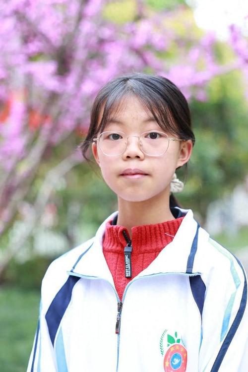 走月亮作文200字 走月亮作文200字