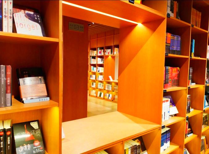 �˿ͳƸ�������Ա�ڹ���ϴ�ֳ�ϴˮ�� 12306���»�Ӧ