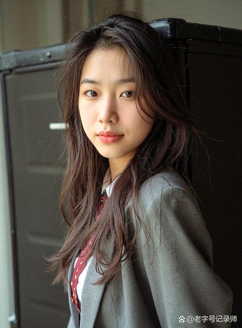 ��ѧ��ʦ�ܽ�ĳ���80��ʵ������